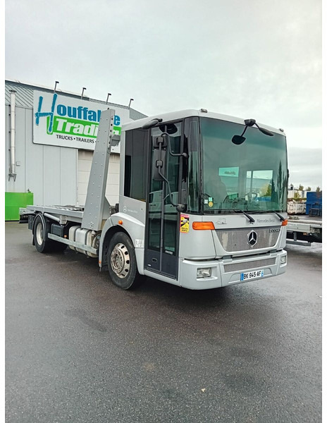 Mercedes-Benz Econic 1833 - Karrotrec: foto 2 Mercedes-Benz Econic 1833 - Karrotrec: foto 2