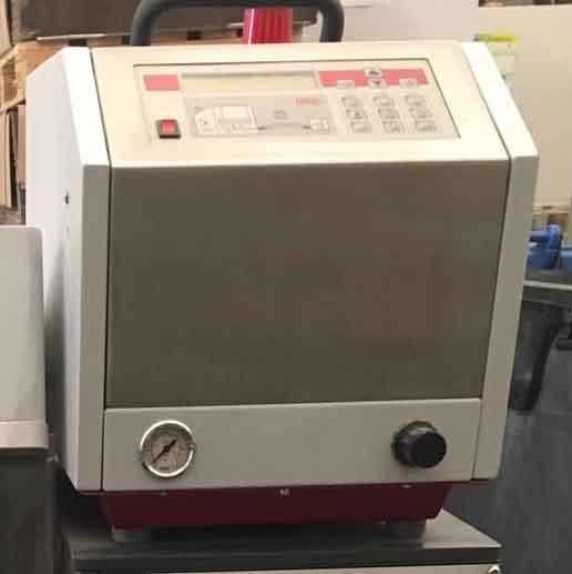 Baumer HHS hotmelt gluing system with C 1100-8 controller and hotmelt tank HHS HMP-04-1x2-PDE - Makinë palosëse: foto 4 Baumer HHS hotmelt gluing system with C 1100-8 controller and hotmelt tank HHS HMP-04-1x2-PDE - Makinë palosëse: foto 4