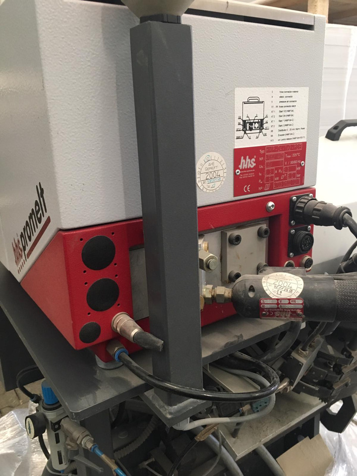 Baumer HHS hotmelt gluing system with C 1100-8 controller and hotmelt tank HHS HMP-04-1x2-PDE - Makinë palosëse: foto 5 Baumer HHS hotmelt gluing system with C 1100-8 controller and hotmelt tank HHS HMP-04-1x2-PDE - Makinë palosëse: foto 5