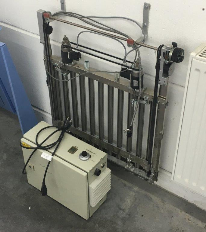 GUK SM 50-2 cutting machine with feeder - Makinë lidhëse: foto 2 GUK SM 50-2 cutting machine with feeder - Makinë lidhëse: foto 2