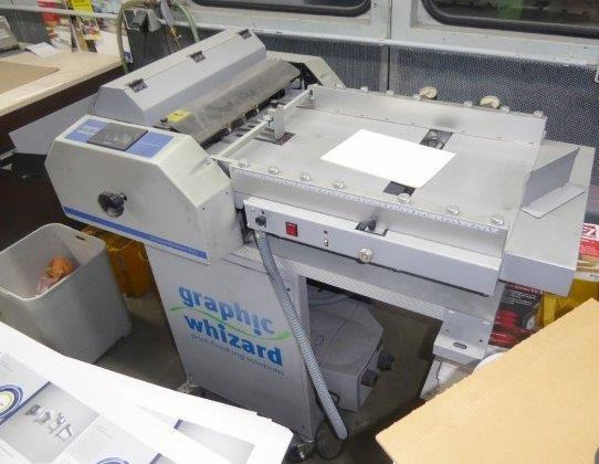 Graphic Whizard CreaseMaster Plus - automatic grooving, slotting, creasing and perforating machine - Makinë printimi: foto 3 Graphic Whizard CreaseMaster Plus - automatic grooving, slotting, creasing and perforating machine - Makinë printimi: foto 3