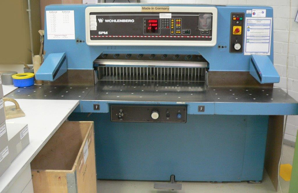 High-speed cutter Wohlenberg WP 92 SPM - Makinë për prerje letre: foto 1 High-speed cutter Wohlenberg WP 92 SPM - Makinë për prerje letre: foto 1