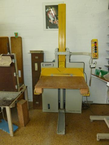 Knorr L 350 pallet lift - Pajisje magazine: foto 1 Knorr L 350 pallet lift - Pajisje magazine: foto 1