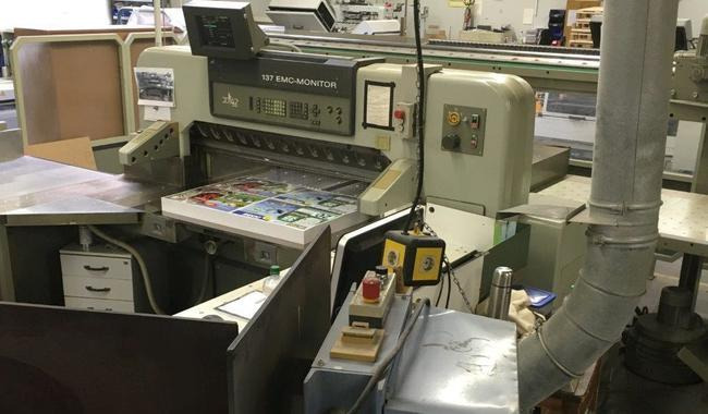 Polar Mohr 137 EM-MON cutting line - Makinë për prerje letre: foto 2 Polar Mohr 137 EM-MON cutting line - Makinë për prerje letre: foto 2