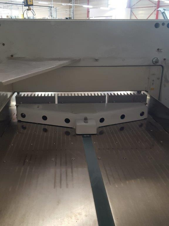 Polar Mohr High Speed Cutter Polar 115 ED - Makinë për prerje letre: foto 5 Polar Mohr High Speed Cutter Polar 115 ED - Makinë për prerje letre: foto 5