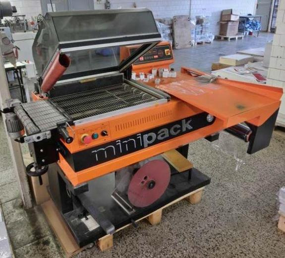 Torre Minipack FM 76 A Digit Semi Automatic Hood Shrinker - Makineri paketimi: foto 1 Torre Minipack FM 76 A Digit Semi Automatic Hood Shrinker - Makineri paketimi: foto 1