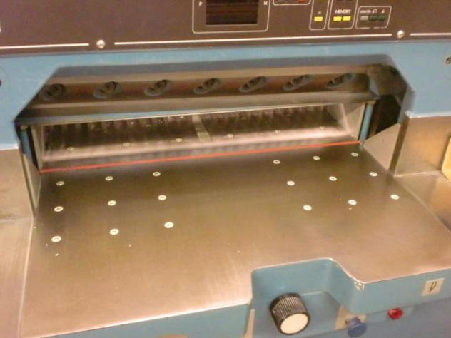 Wohlenberg WP 76 SPM high-speed cutter - Makinë për prerje letre: foto 5 Wohlenberg WP 76 SPM high-speed cutter - Makinë për prerje letre: foto 5
