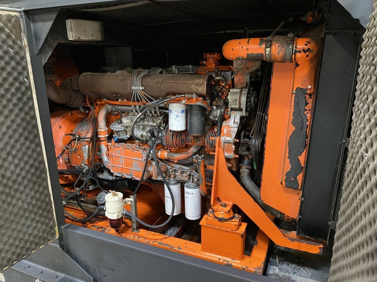 IVECO 250 kVa 8210SRI - Set gjeneratori: foto 3 IVECO 250 kVa 8210SRI - Set gjeneratori: foto 3