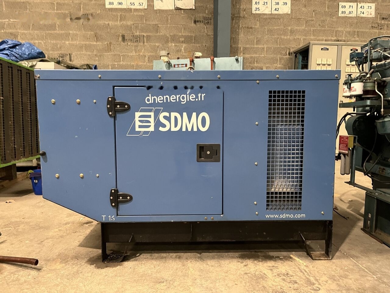 SDMO 16 kVa Mitsubishi diesel - Set gjeneratori: foto 1 SDMO 16 kVa Mitsubishi diesel - Set gjeneratori: foto 1