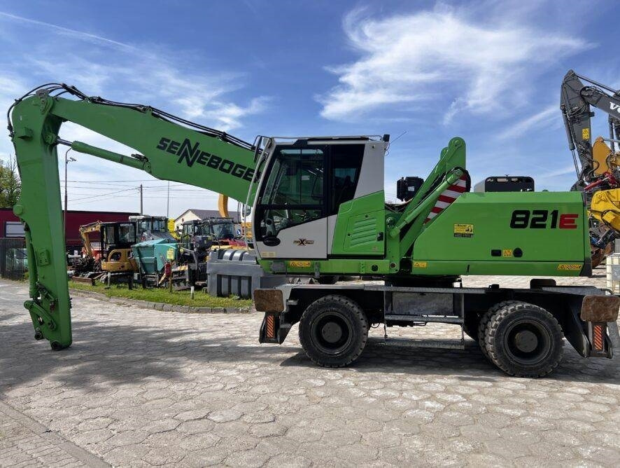 Sennebogen 821 K10 ULM - Ekskavator për mbetje: foto 1 Sennebogen 821 K10 ULM - Ekskavator për mbetje: foto 1