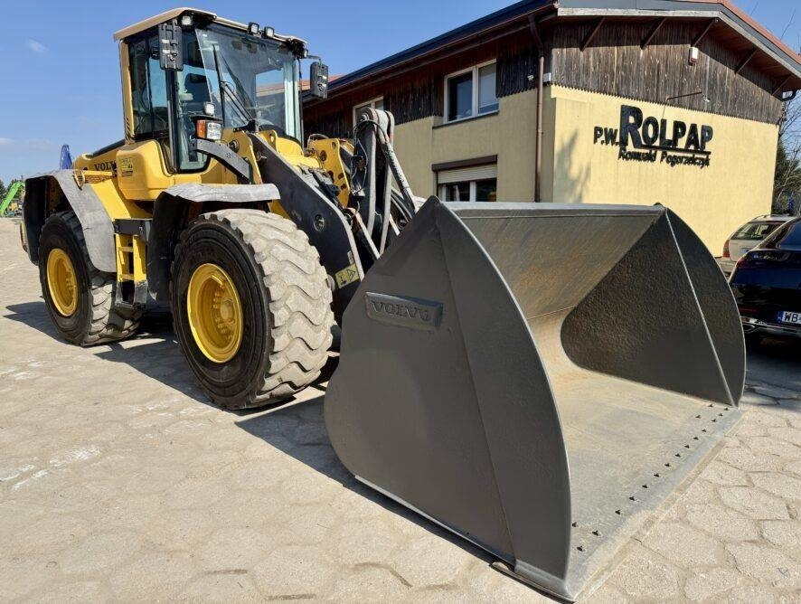 Volvo L120F - Fadrom me goma: foto 1 Volvo L120F - Fadrom me goma: foto 1