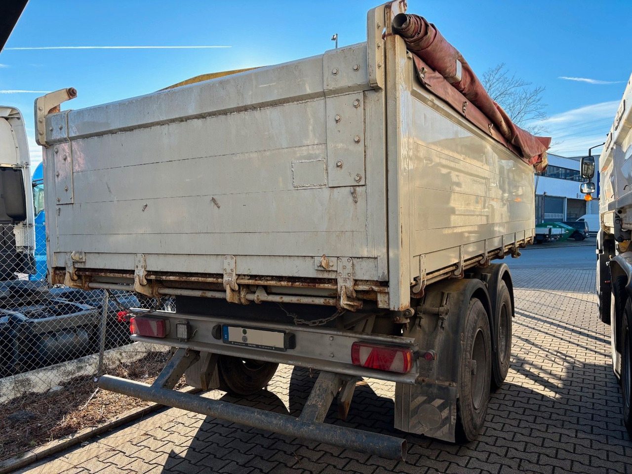 Carnehl Tandem /BPW/ Luftfederung/ Rollplane Carnehl Tandem /BPW/ Luftfederung/ Rollplane - Rimorkio vetëshkarkuese: foto 2 Carnehl Tandem /BPW/ Luftfederung/ Rollplane Carnehl Tandem /BPW/ Luftfederung/ Rollplane - Rimorkio vetëshkarkuese: foto 2