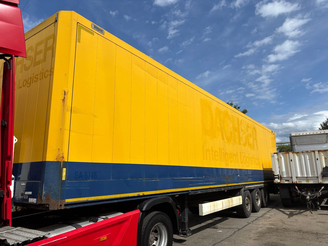 Krone SD Textilkoffer/Luft/Scheibe - Gjysmë rimorkio me vagonetë të mbyllur: foto 1 Krone SD Textilkoffer/Luft/Scheibe - Gjysmë rimorkio me vagonetë të mbyllur: foto 1