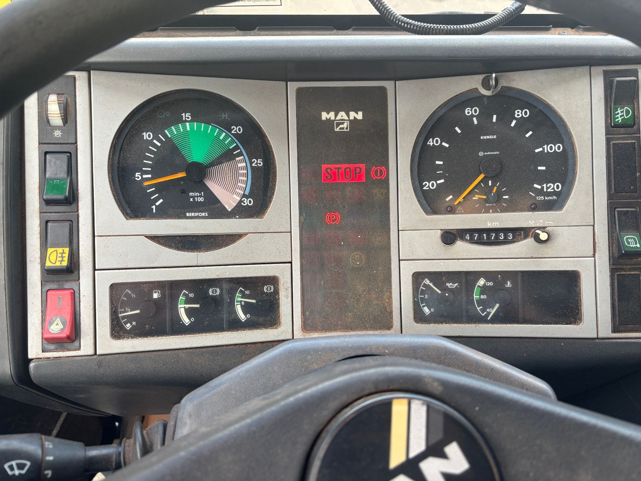 MAN 14.224 12.220 4x4 Meiller 3 Seitenkipper - Kamion vetëshkarkues: foto 5 MAN 14.224 12.220 4x4 Meiller 3 Seitenkipper - Kamion vetëshkarkues: foto 5