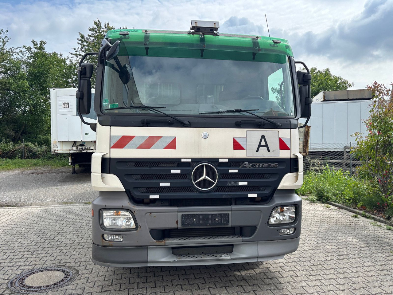 Mercedes-Benz 2532L EU5/Zöller Schüttung/VarioPress/Blatt-Luft - Kamion mbeturinash: foto 3 Mercedes-Benz 2532L EU5/Zöller Schüttung/VarioPress/Blatt-Luft - Kamion mbeturinash: foto 3