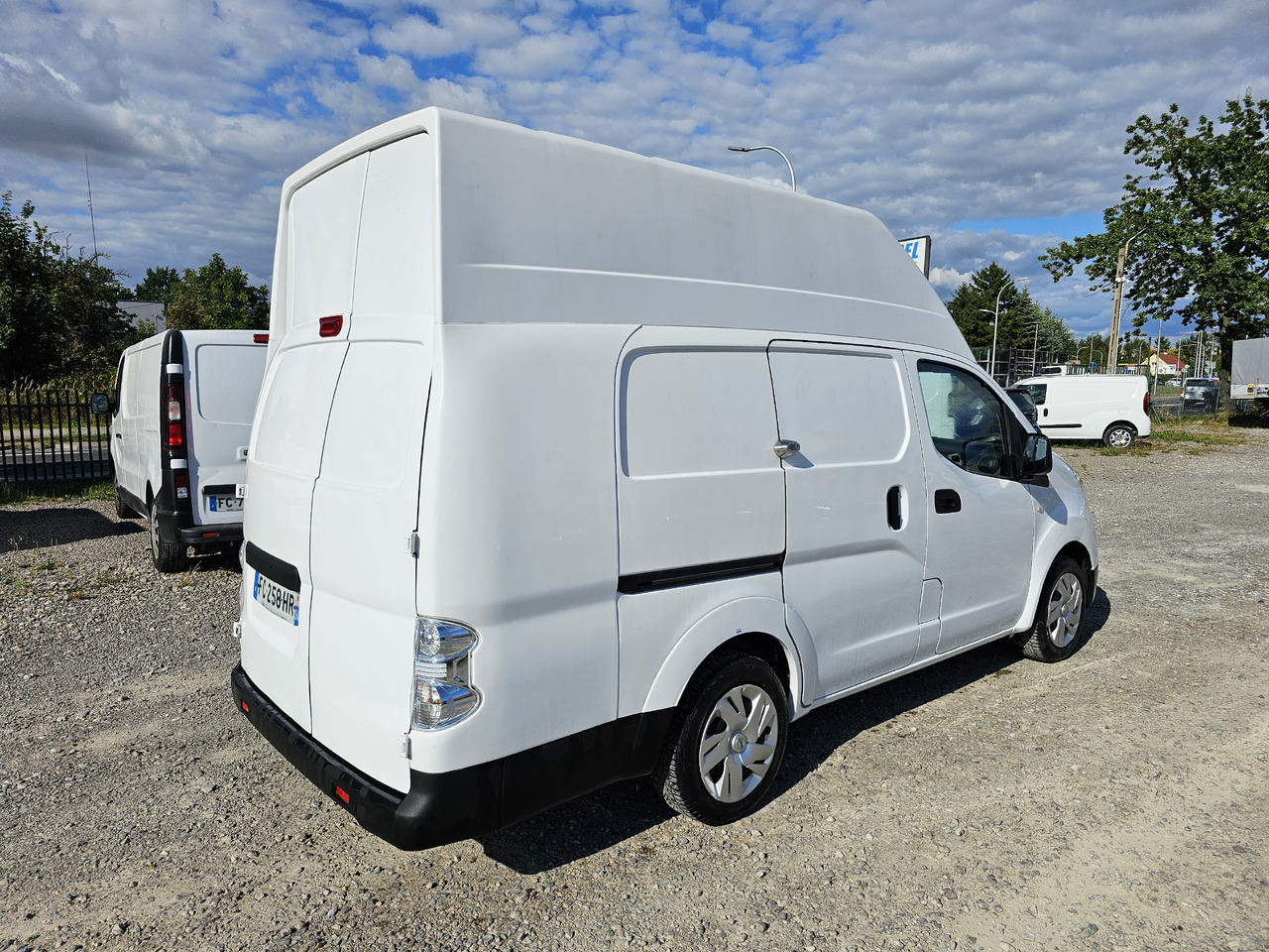 NISSAN E-NV200 ELEKTRYCZNY 40 KV 250 km klima kamera - Furgon i vogël, Furgon elektrik: foto 4 NISSAN E-NV200 ELEKTRYCZNY 40 KV 250 km klima kamera - Furgon i vogël, Furgon elektrik: foto 4