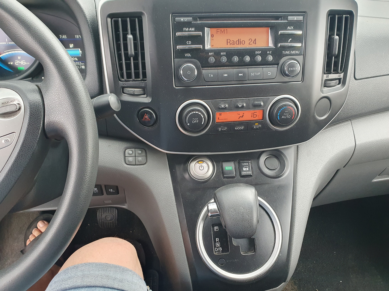 Nissan e-NV200 ELEKTRYK 40 Kwh 250 -300 km klima kamera - Furgon i vogël, Furgon elektrik: foto 4 Nissan e-NV200 ELEKTRYK 40 Kwh 250 -300 km klima kamera - Furgon i vogël, Furgon elektrik: foto 4