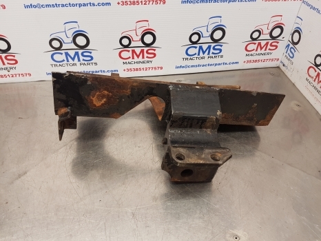 Case 1394, 1294 Fuel Tank Bracket Rhs K307955 - Serbatori i karburantit për Traktor: foto 1 Case 1394, 1294 Fuel Tank Bracket Rhs K307955 - Serbatori i karburantit për Traktor: foto 1