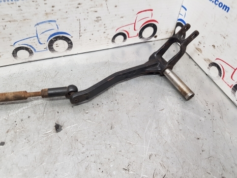 Case 5140, 5250 Spool Valve Control Rod Assy 1999660c1, 1999647c1, T102987 - Sistemi hidraulik për Traktor: foto 3 Case 5140, 5250 Spool Valve Control Rod Assy 1999660c1, 1999647c1, T102987 - Sistemi hidraulik për Traktor: foto 3