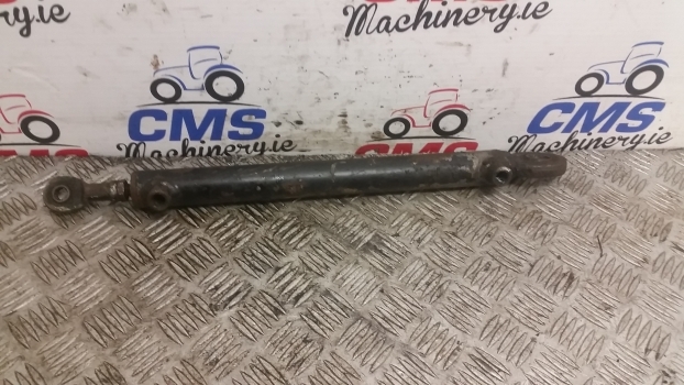 Case International Assistor Ram, Please Check By Photos. - Sistemi hidraulik për Traktor: foto 4 Case International Assistor Ram, Please Check By Photos. - Sistemi hidraulik për Traktor: foto 4