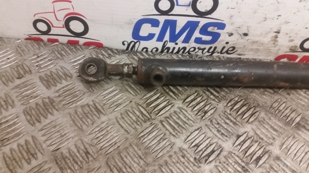 Case International Assistor Ram, Please Check By Photos. - Sistemi hidraulik për Traktor: foto 2 Case International Assistor Ram, Please Check By Photos. - Sistemi hidraulik për Traktor: foto 2