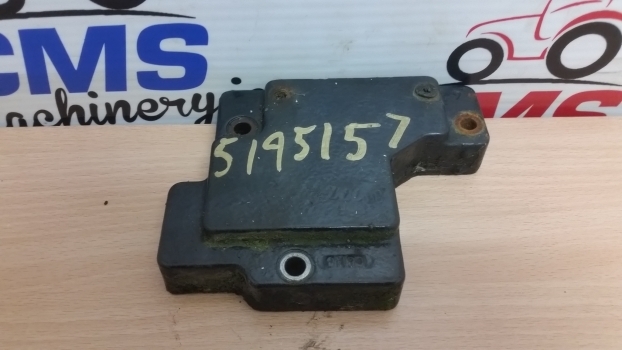Case Mxm190 Hydraulic Cover 5195157/ 5189231, 87561971, 87561973, - Sistemi hidraulik për Traktor: foto 1 Case Mxm190 Hydraulic Cover 5195157/ 5189231, 87561971, 87561973, - Sistemi hidraulik për Traktor: foto 1