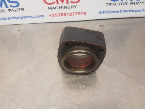 Deutz Dx110, Dx6.30, Dx4.70 Pto Shaft Cover 04330877, 4330877 - Transmisioni: foto 2 Deutz Dx110, Dx6.30, Dx4.70 Pto Shaft Cover 04330877, 4330877 - Transmisioni: foto 2