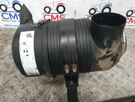 Donaldson Air Filter Housing P77-5302, P77-2580, Pg08-2503 - Filtri i ajrit për Traktor: foto 2 Donaldson Air Filter Housing P77-5302, P77-2580, Pg08-2503 - Filtri i ajrit për Traktor: foto 2
