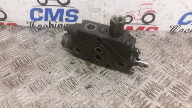 Fiat F110, F115, F120, F130, F140, F130 Dt Spool Control Valve 5161888 - Sistemi hidraulik: foto 2 Fiat F110, F115, F120, F130, F140, F130 Dt Spool Control Valve 5161888 - Sistemi hidraulik: foto 2
