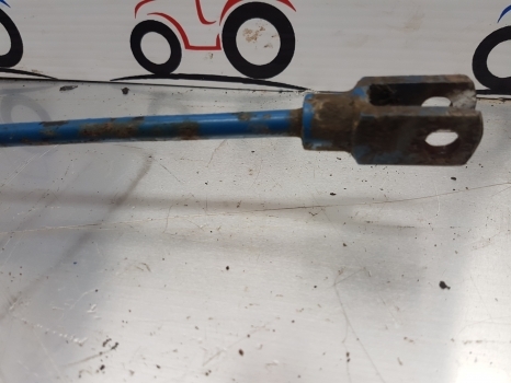 Ford 10 Series Brake Rod With Valve For Q And Super Q Cab 83926735 - Pjesët e frenave për Traktor: foto 2 Ford 10 Series Brake Rod With Valve For Q And Super Q Cab 83926735 - Pjesët e frenave për Traktor: foto 2