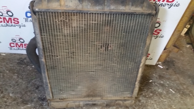Ford 4500, 5000, 5100, 5600, 5500 Engine Water Cooling Radiator 86531508 - Radiatori për Traktor: foto 4 Ford 4500, 5000, 5100, 5600, 5500 Engine Water Cooling Radiator 86531508 - Radiatori për Traktor: foto 4