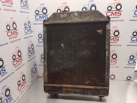 Ford 4500, 5000, 5100, 5600, 5500 Engine Water Cooling Radiator, Cowl 86531508 - Radiatori për Traktor: foto 1 Ford 4500, 5000, 5100, 5600, 5500 Engine Water Cooling Radiator, Cowl 86531508 - Radiatori për Traktor: foto 1