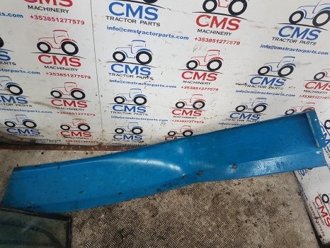 Ford 7840, 8340, 8240 Rear Mudguard Fender Panel Lhs 82007769, 82007492 - Parafango për Traktor: foto 4 Ford 7840, 8340, 8240 Rear Mudguard Fender Panel Lhs 82007769, 82007492 - Parafango për Traktor: foto 4