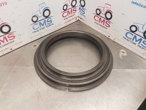 Ford 8630, Tw5, Tw20, Tw35 Brake Piston E0nn2556ba, 83944091, D8nn2556aa - Pjesët e frenave për Traktor: foto 1 Ford 8630, Tw5, Tw20, Tw35 Brake Piston E0nn2556ba, 83944091, D8nn2556aa - Pjesët e frenave për Traktor: foto 1