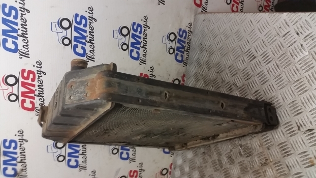 Ford Engine Water Cooling Radiator 2 - Radiatori për Traktor: foto 4 Ford Engine Water Cooling Radiator 2 - Radiatori për Traktor: foto 4