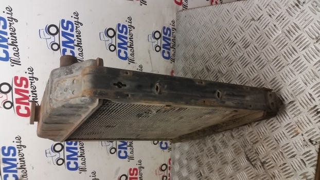 Ford Engine Water Cooling Radiator. Please See The Description. - Radiatori për Traktor: foto 2 Ford Engine Water Cooling Radiator. Please See The Description. - Radiatori për Traktor: foto 2