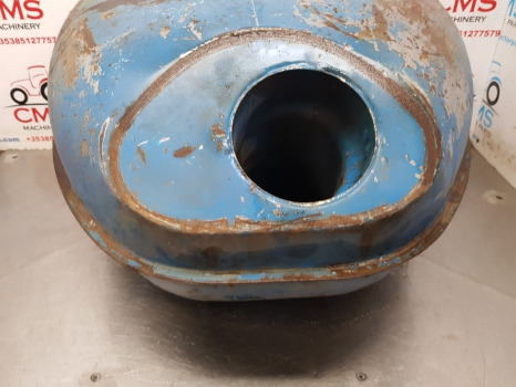 Ford Fordson Major, Super Major Fuel Tank Original Welded E1addn9002b - Serbatori i karburantit: foto 3 Ford Fordson Major, Super Major Fuel Tank Original Welded E1addn9002b - Serbatori i karburantit: foto 3