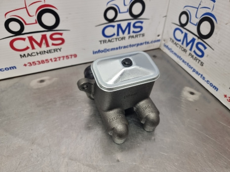 Ford Tw10, Tw Series, 9600 Brake Master Cylinder C7nn2140a, D3nn2140a - Cilindër freni për Makineri bujqësore: foto 3 Ford Tw10, Tw Series, 9600 Brake Master Cylinder C7nn2140a, D3nn2140a - Cilindër freni për Makineri bujqësore: foto 3