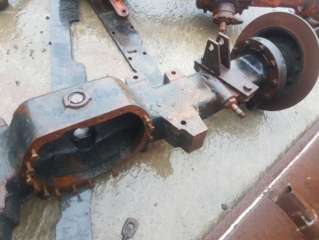 Jcb Fastrac 155t, 135t, 145t, 150t, 125 3155 Rear Axle Housing 454/08401 - Aksi i pasmë për Traktor: foto 5 Jcb Fastrac 155t, 135t, 145t, 150t, 125 3155 Rear Axle Housing 454/08401 - Aksi i pasmë për Traktor: foto 5