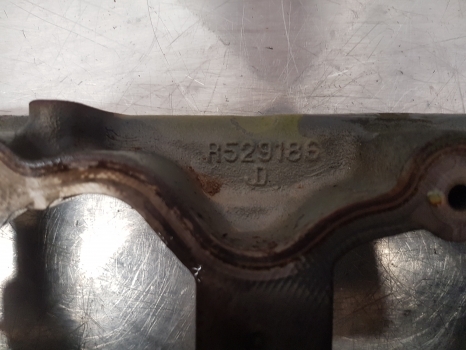 John Deere Class Arion 640, 6210r Rocker Arm Valve Re545803, R529186, Re539152 - Koka e cilindrit për Traktor: foto 4 John Deere Class Arion 640, 6210r Rocker Arm Valve Re545803, R529186, Re539152 - Koka e cilindrit për Traktor: foto 4
