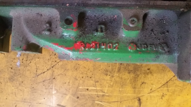 John Deere Powertech 4.5l 6110 Engine Cylinder Head Assembly Re57234, R121402 - Koka e cilindrit për Traktor: foto 4 John Deere Powertech 4.5l 6110 Engine Cylinder Head Assembly Re57234, R121402 - Koka e cilindrit për Traktor: foto 4