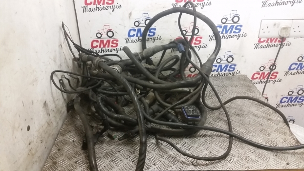 Landini Mythos Series 115 Cab Electrical Wiring Loom - Kabllot/ Pajimet e telave për Traktor: foto 1 Landini Mythos Series 115 Cab Electrical Wiring Loom - Kabllot/ Pajimet e telave për Traktor: foto 1