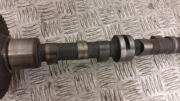 Massey Ferguson 135, 140, 150, Ad3.152 Camshaft And Gear 31415261, 0410241 - Boshti me gunga për Traktor: foto 5 Massey Ferguson 135, 140, 150, Ad3.152 Camshaft And Gear 31415261, 0410241 - Boshti me gunga për Traktor: foto 5