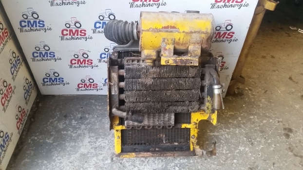 Massey Ferguson 40e Radiator Unit - Radiatori për Traktor: foto 1 Massey Ferguson 40e Radiator Unit - Radiatori për Traktor: foto 1