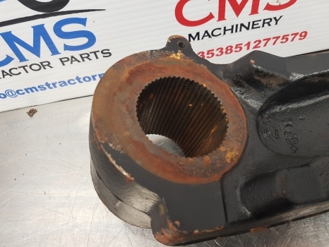 Massey Ferguson 4255, 4220 4000, 4100 Series Cross Shaft Lift Arm Rhs 3817639m91 - Sistemi hidraulik për Traktor: foto 5 Massey Ferguson 4255, 4220 4000, 4100 Series Cross Shaft Lift Arm Rhs 3817639m91 - Sistemi hidraulik për Traktor: foto 5