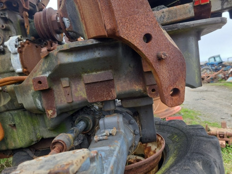 Massey Ferguson 5450 Front Axle Support Frame Bolster - Aksi i përparmë për Makineri bujqësore: foto 2 Massey Ferguson 5450 Front Axle Support Frame Bolster - Aksi i përparmë për Makineri bujqësore: foto 2