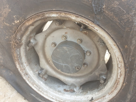 Massey Ferguson 5450 Nut Available For Dismantling - Pezullimi: foto 2 Massey Ferguson 5450 Nut Available For Dismantling - Pezullimi: foto 2