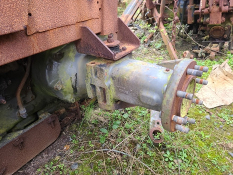 Massey Ferguson 5450 Rear Half Axle Lhs 3067118 - Aksi i pasmë për Makineri bujqësore: foto 1 Massey Ferguson 5450 Rear Half Axle Lhs 3067118 - Aksi i pasmë për Makineri bujqësore: foto 1
