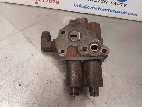 Massey Ferguson 5455 Hydraulic Pressure Valve Body 3794879m3 - Valvula hidraulike për Traktor: foto 3 Massey Ferguson 5455 Hydraulic Pressure Valve Body 3794879m3 - Valvula hidraulike për Traktor: foto 3