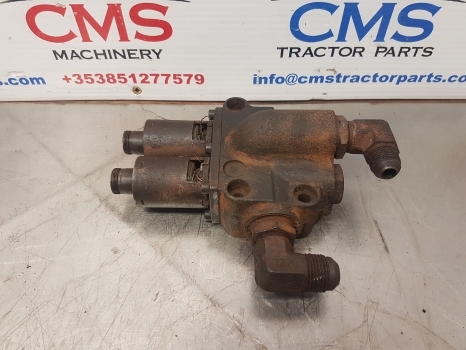 Massey Ferguson 5455 Hydraulic Pressure Valve Body 3794879m3 - Valvula hidraulike për Traktor: foto 1 Massey Ferguson 5455 Hydraulic Pressure Valve Body 3794879m3 - Valvula hidraulike për Traktor: foto 1
